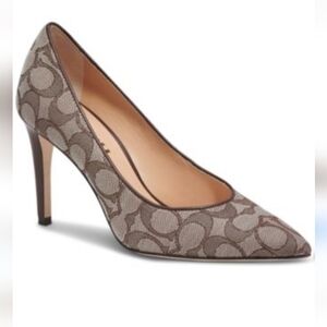 Coach Womens Brown Skyler Pump In Signature Jacquard 8